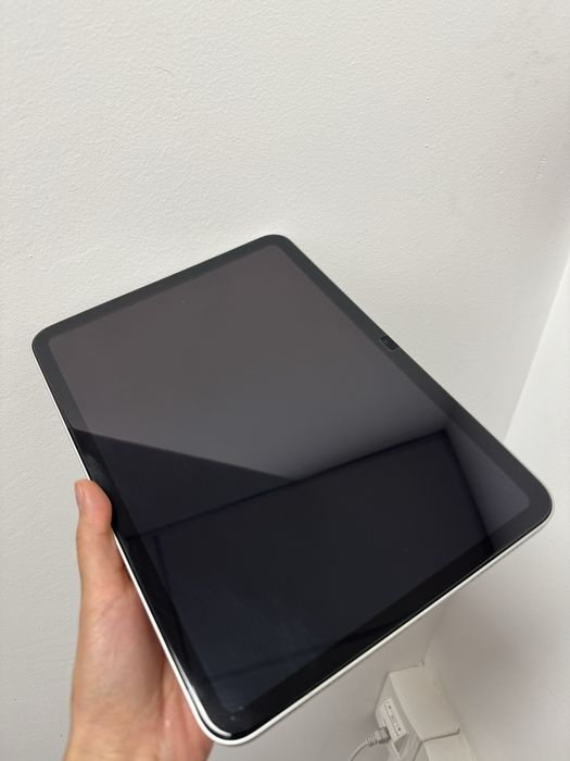 Планшет Apple iPad 2022 64 Гб серебристый