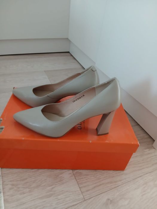 Туфли женский продам