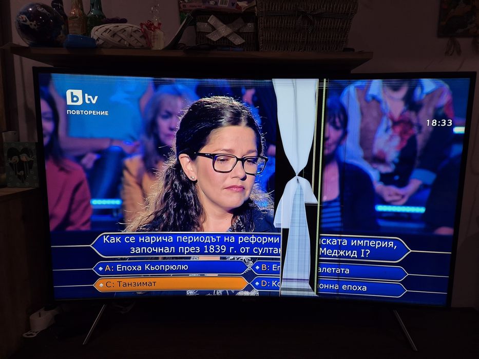 Телевизор Samsung 55inch  със счупен дисплей