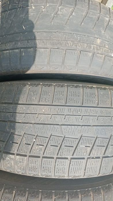 Продам срочно  шины YOKOHAMA