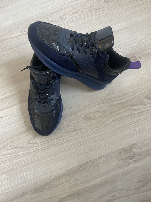 Маратонки G- point