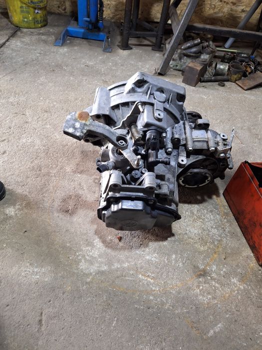 Cutie Viteze 5 Trepte  BXE/BJB/BLS/BKC/AVQ  Octavia, GOLF,SEAT