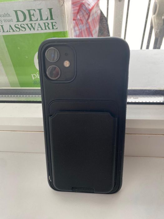 Iphone 11 в черном цвете обмен на андройд