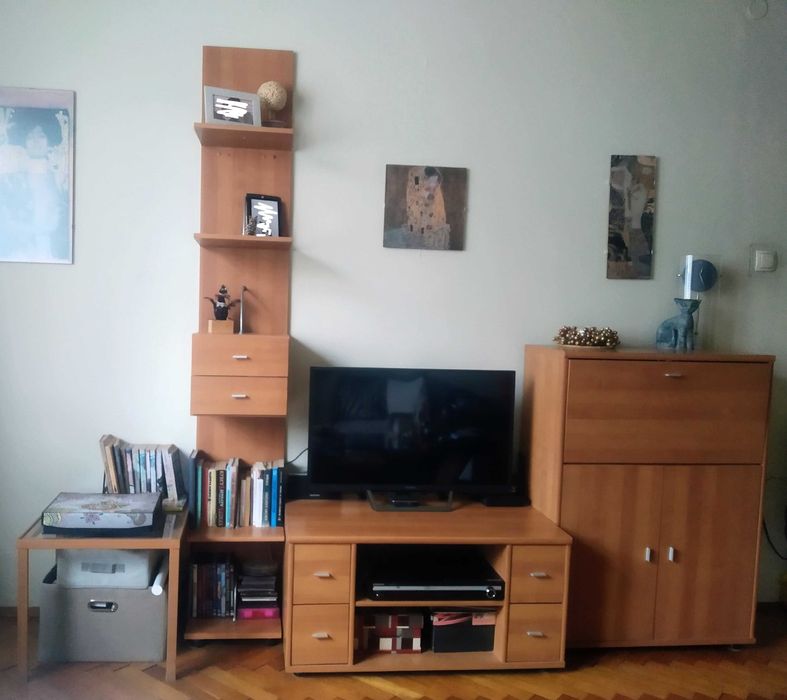 Модулна секция за дневна - тв шкаф, етажерка, висок шкаф, скрин, комод