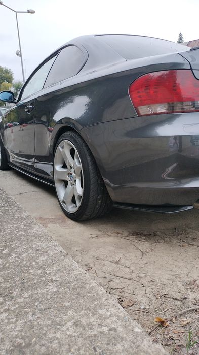Vand BMW seria 1 120d coupe sedan E82 MOTOR DEFECT