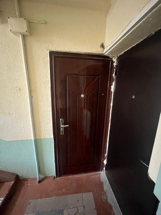 Продается дверь в хорошем состояний