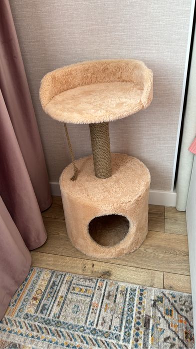 Продам домик для кошки.