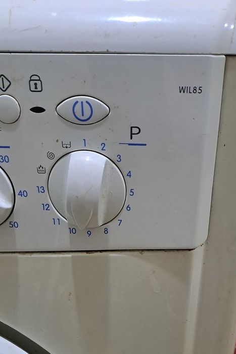 Стиральная машина indesit 5кг на запчасти