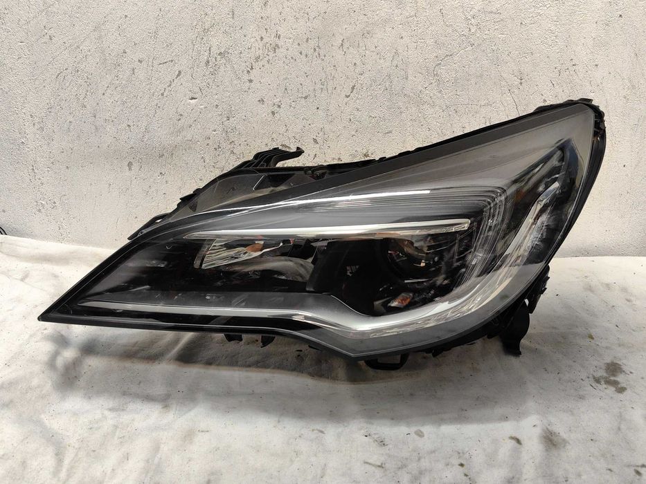 Оригинален фар Ляв   Опел Астра Opel Astra К  Led