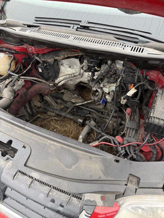 VW Touran цяла се продава