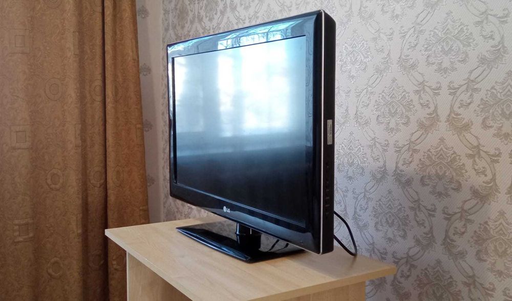 Продам телевизор LG