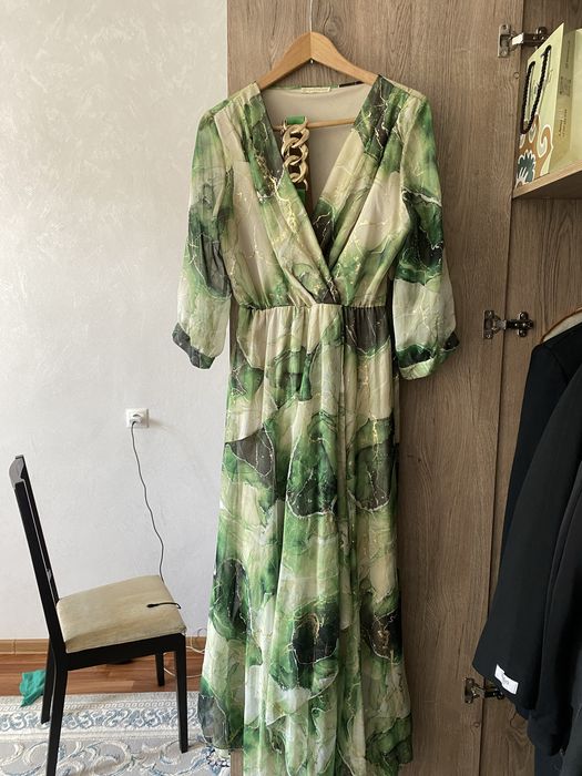 вечернее платье.