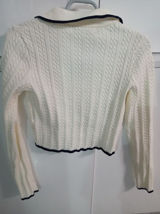 Bluza damă, mărime M, marca Bershka