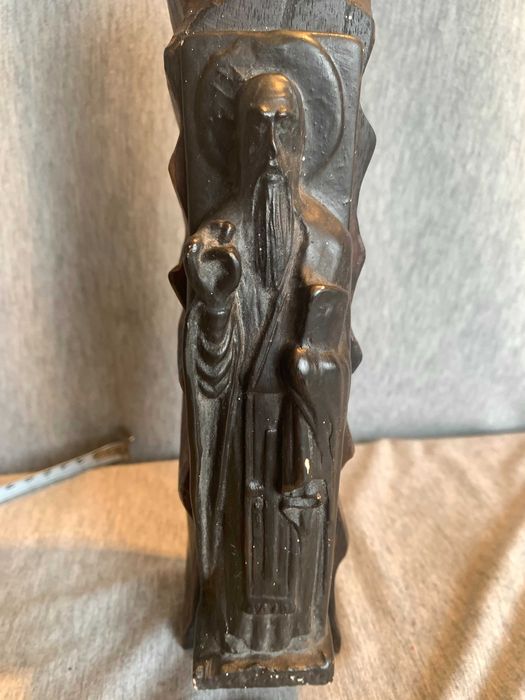 стара фигура статуетка