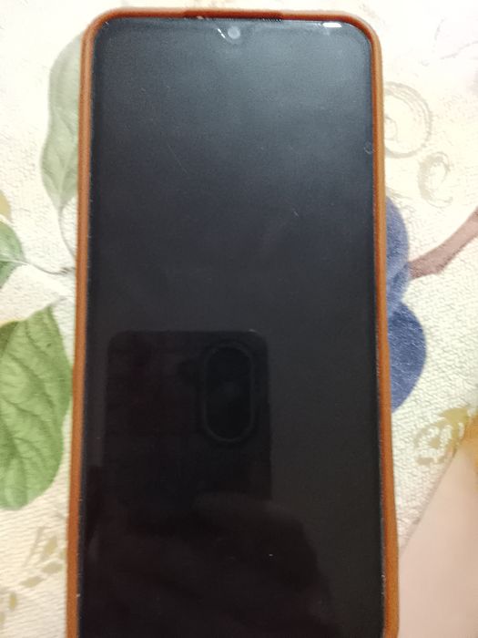 Продам Телефон  Vivo Y21