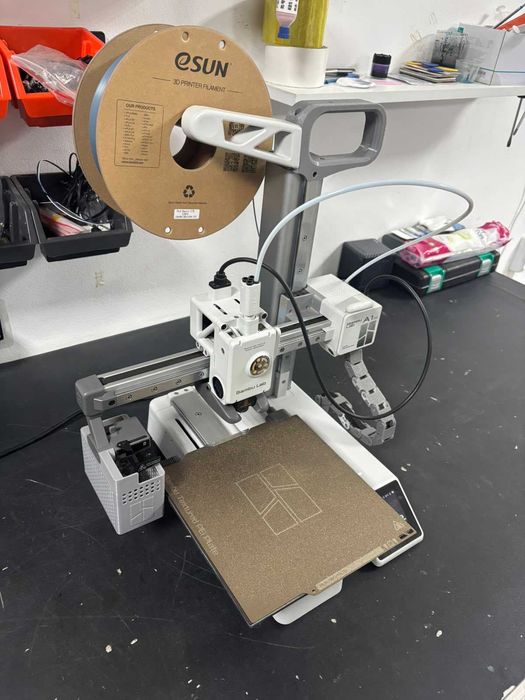 3д принтер Bambulab a1 mini в использваний 3 месяца