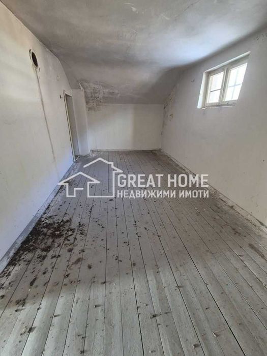 Продава се Къща в с. Лиляк, Област Търговище - 4000 кв.м за 19 €/кв.м - Снимка #1