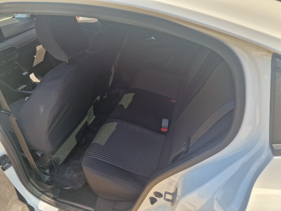 Dacia logan benzina pret 10.500 euro usor negociabil
