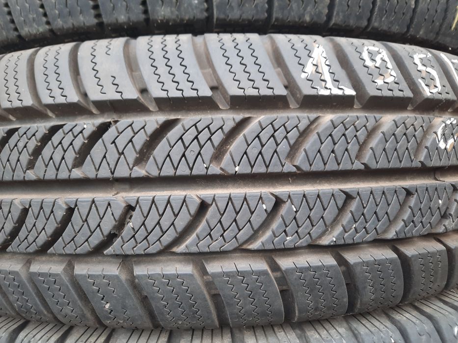 Единични Бусови: 225/75/16С;225/65/16С и 195/75/16С  бусови Зимни Гуми