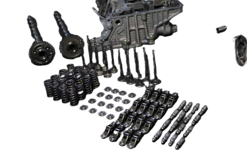 B47D20B 500км BMW Двигател к-т Цилиндрова глава Вал клапани 320d 520d