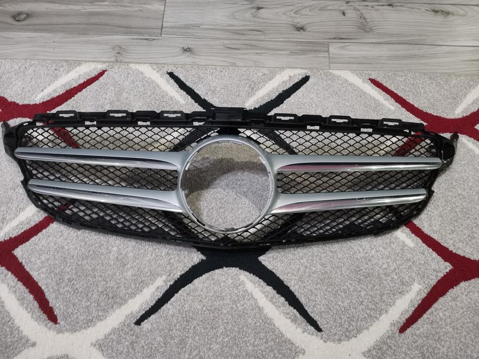 Grila in stare foarte buna