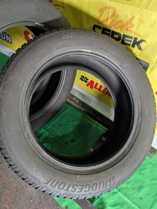 235/55R18 Bridgestone 2023-22 6-5,5mm stare foarte buna
