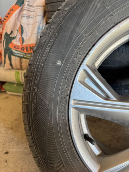 205/65/16 диски с летней резиной