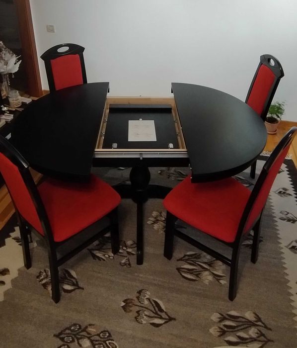 Masa rotundă Ikea Ingatorp cu scaune