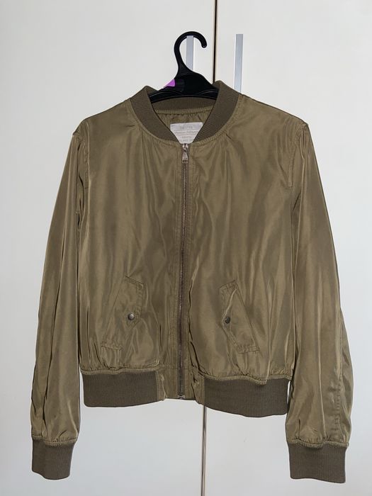 Преходно   яке   Bershka