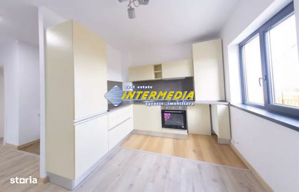 Apartament cu 3 camere de inchiriat Bloc Nou Cetate mobilat si utilat