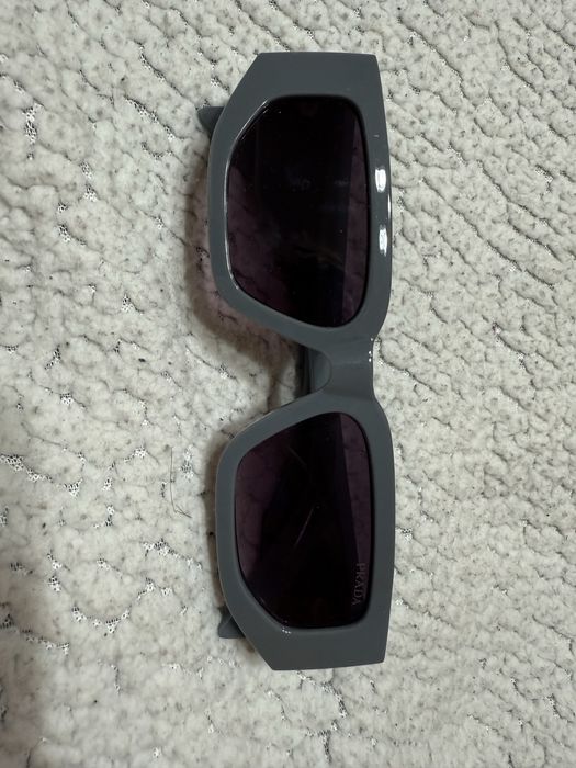 Слънчеви очила - Prada