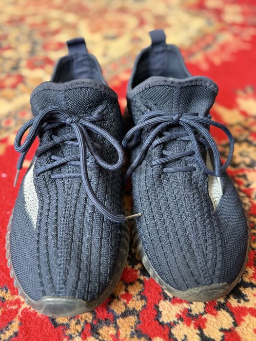 Кроссовка оригинал 40размер