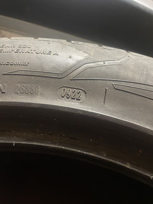 Летни гуми 245/45 /19