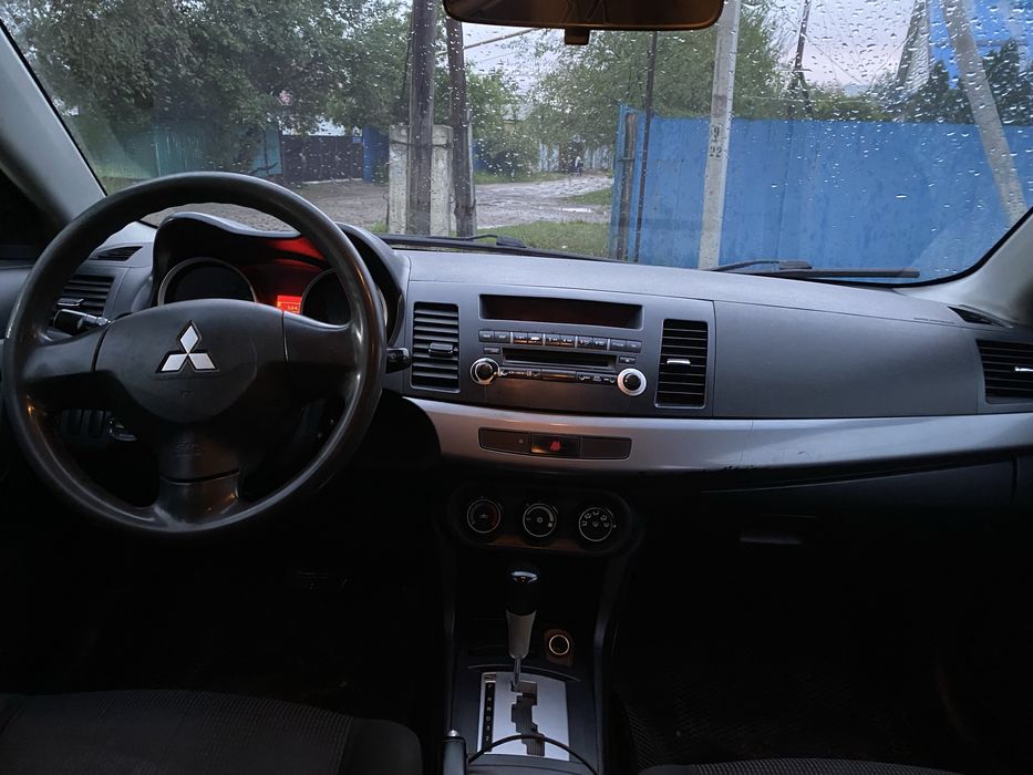 Mitsubishi Lancer