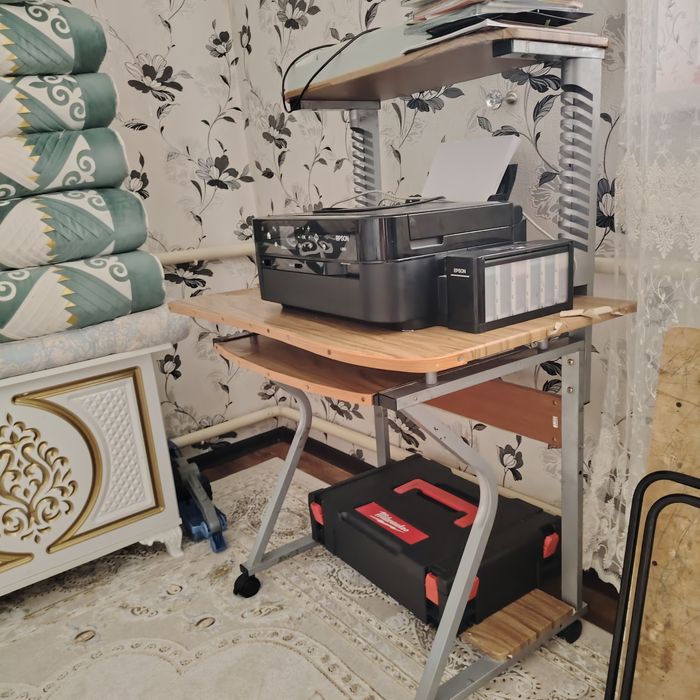 Парта сатылады. Бағасы келісімді