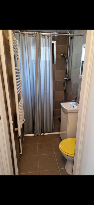 Inchiriez apart 3 camere