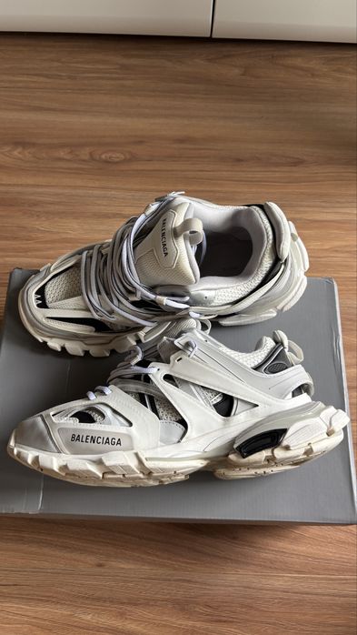 Balenciaga tracks