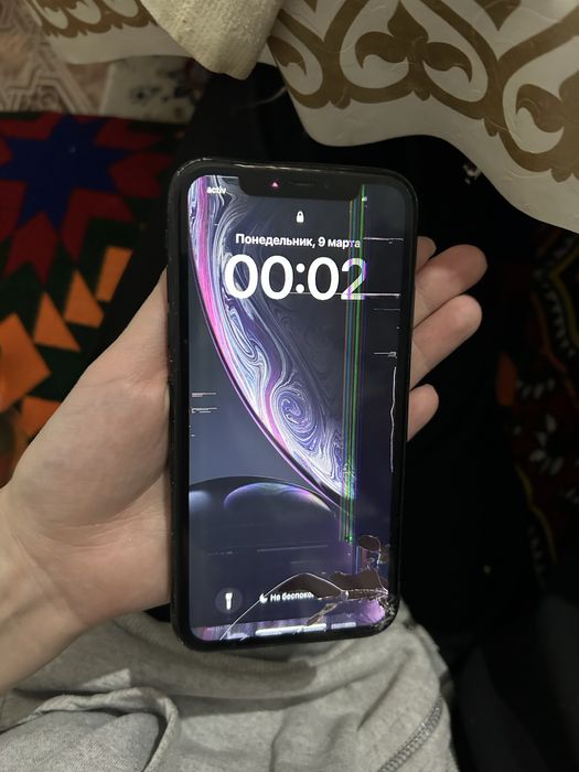 Айфон хр экран сломанный