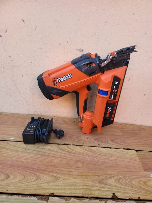 Pistol puscat cuie lemn Paslode  IM90Xi