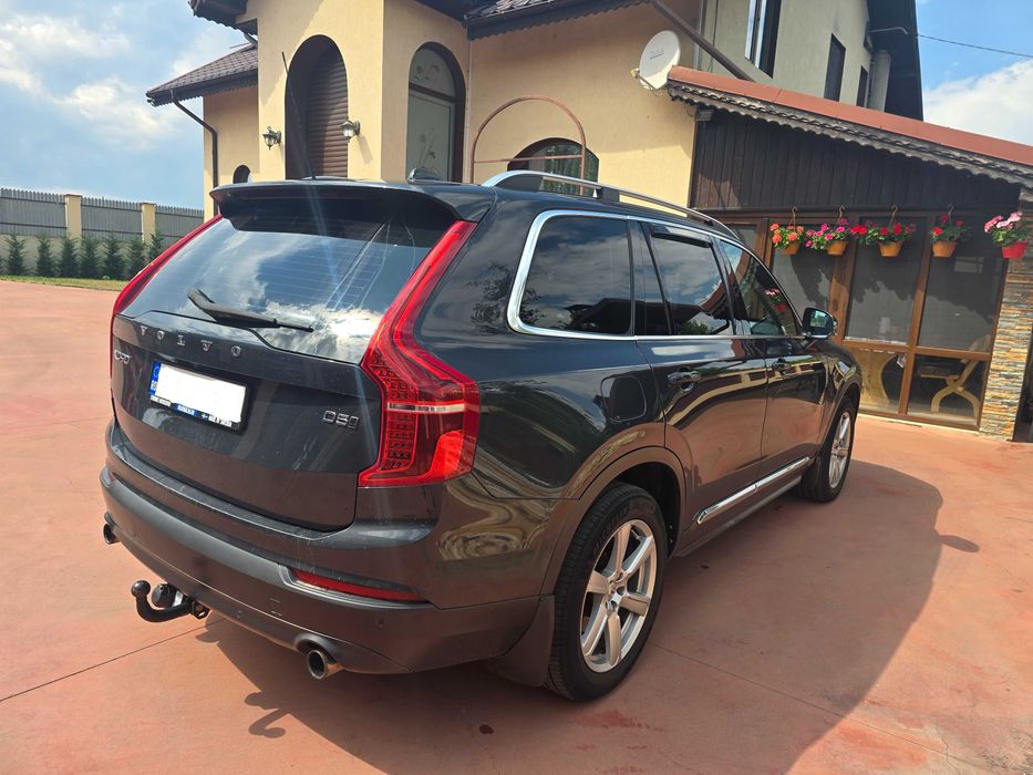 Volvo XC90 mașina personală întreținută la zi