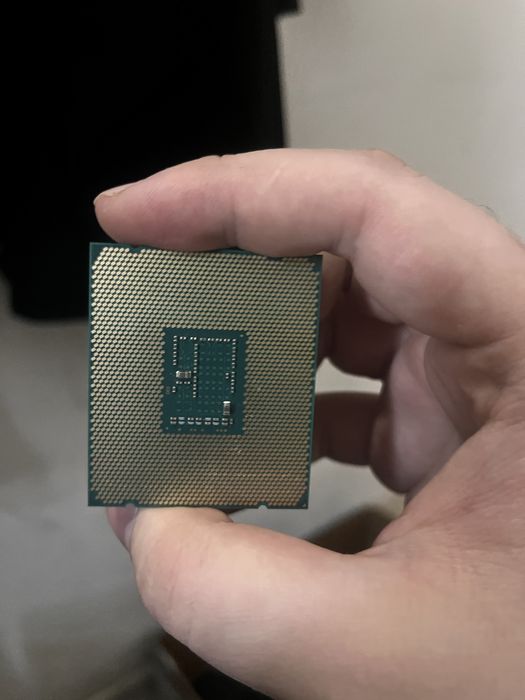 Продам процессор intel xeon
