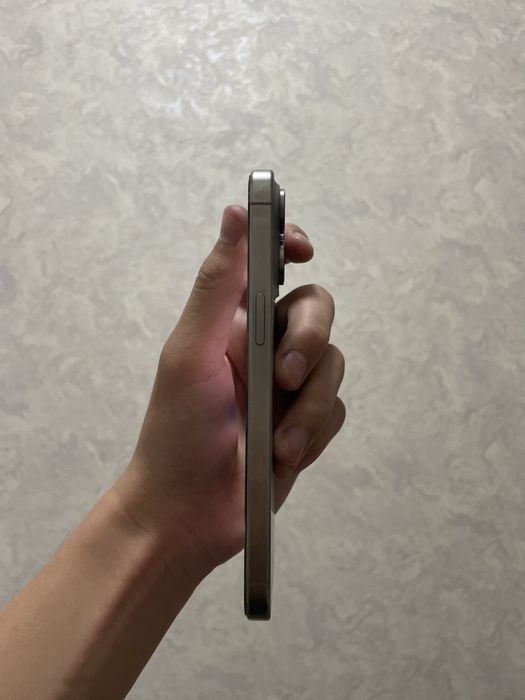 Iphone 15 Pro Max “natural Titanium”