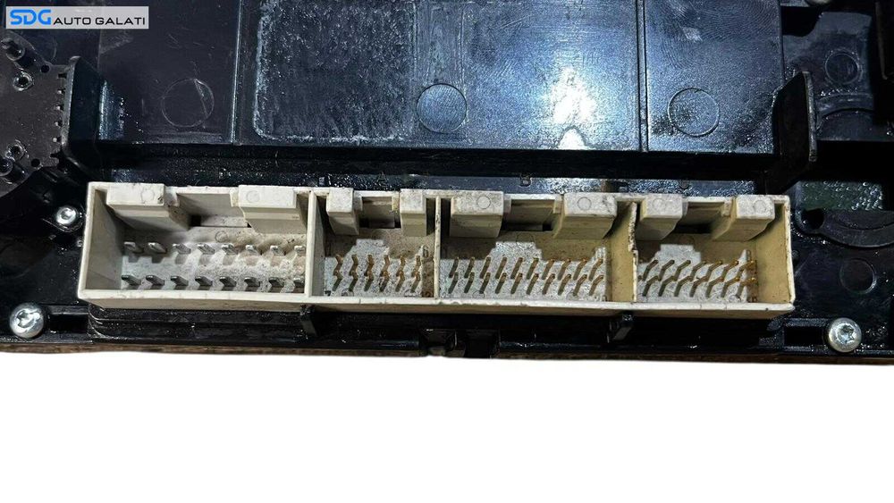 Panou Modul Unitate Comanda AC Aer Conditionat Clima Climatronic Volkswagen Passat B5.5 2001 - 2005 [LC0670]