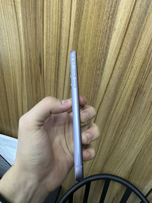 Iphone 11 purple 64 gb 80%