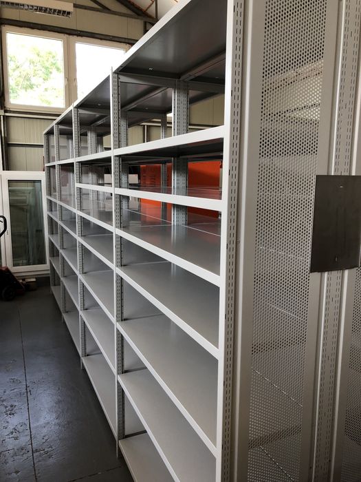 Rafturi arhive /magazin