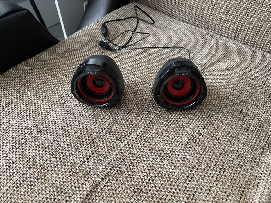 Vanzare boxe pc urgent