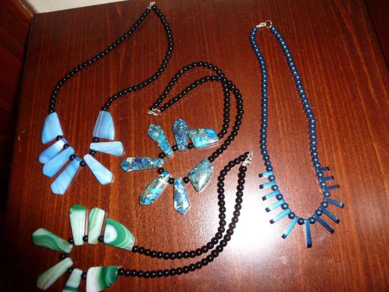 бижутерия: сребърни колиета, синджири и медальони