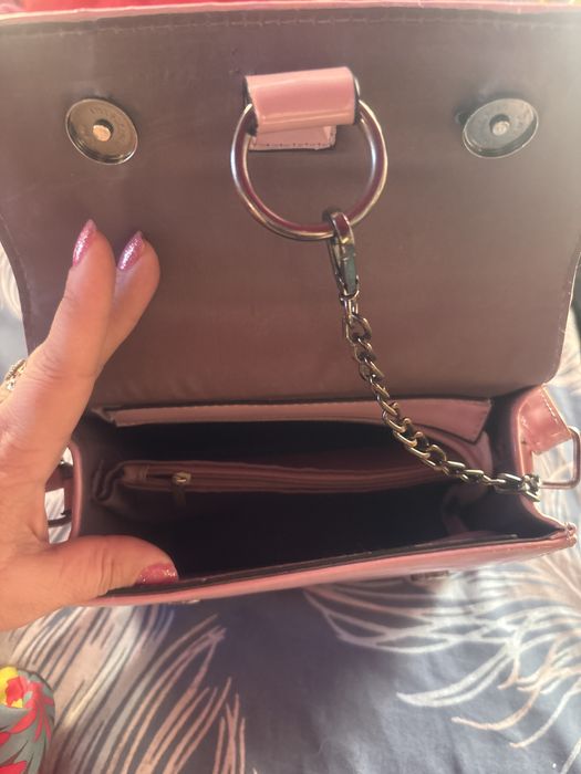 Продам сиреневую сумочку