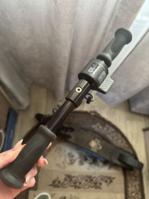 Продаю электро самокат