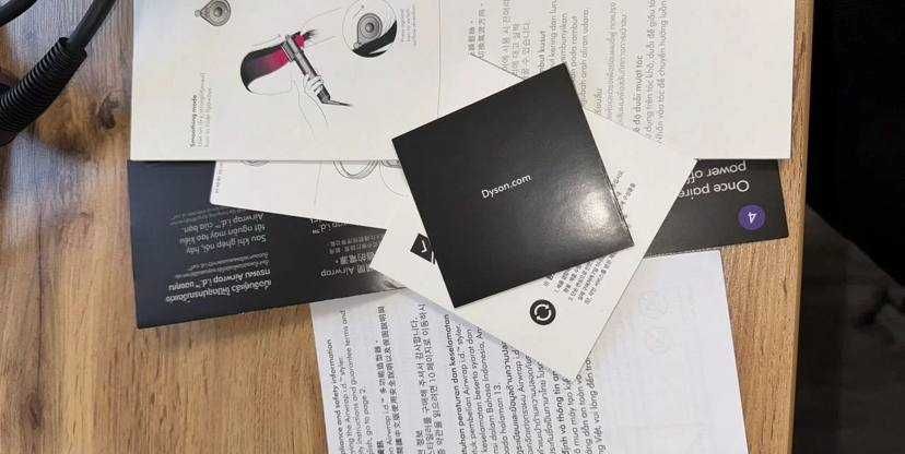 Фен-стайлер Dyson HS08